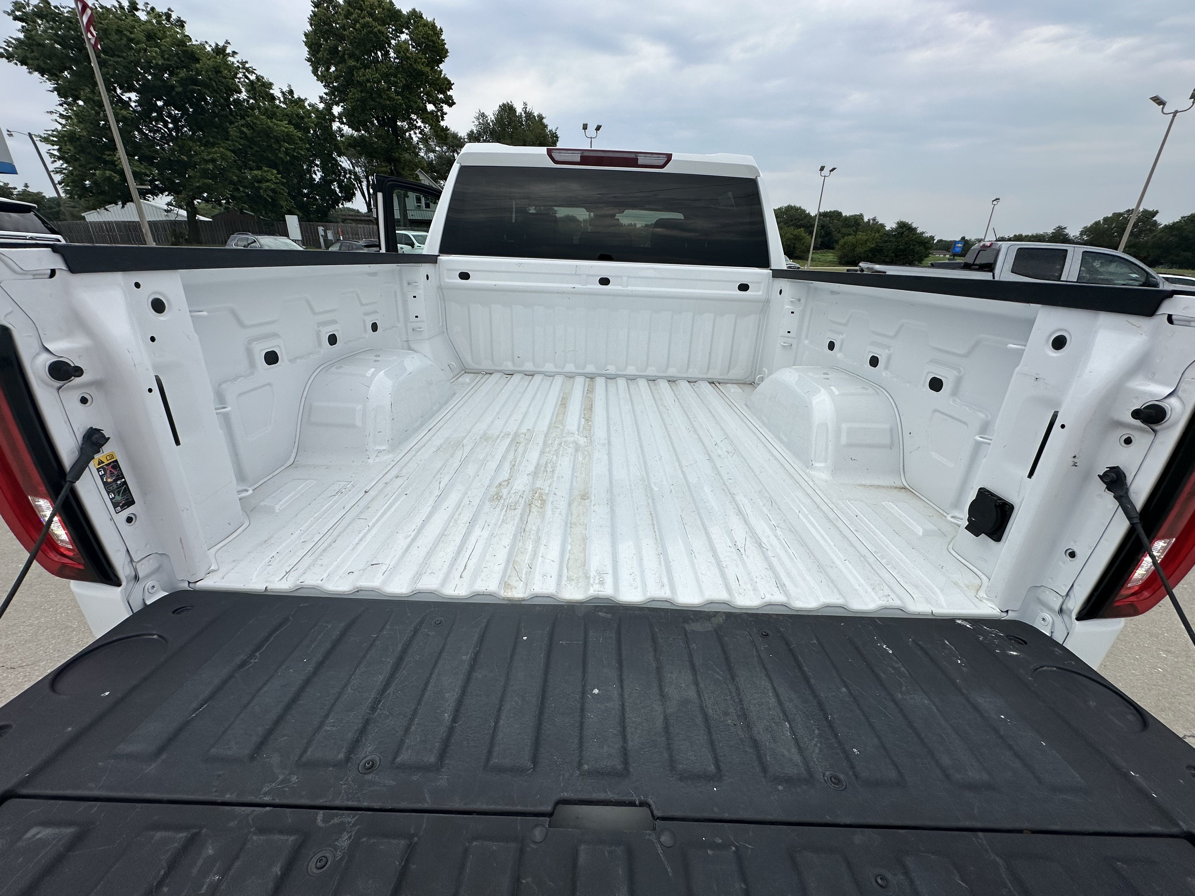 Certified 2026 GMC Sierra 1500 SLT AWD/4WD image 11