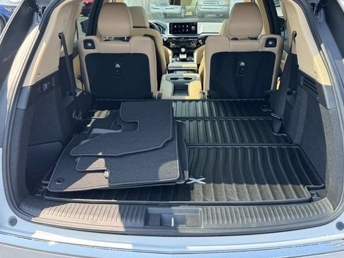 Certified 2026 Acura MDX SH-AWD w/ Technology Package image 6