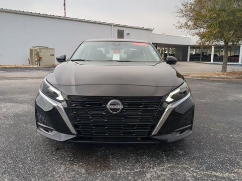 Certified 2025 Nissan Altima 2.5 SL image 9