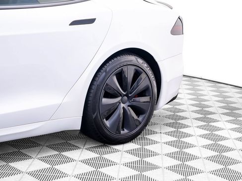 Used 2023 Tesla Model S Plaid AWD/4WD image 40