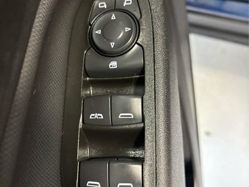 Used 2022 Chevrolet Equinox RS AWD/4WD image 27