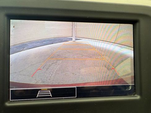 Used 2023 Chevrolet Equinox LT FWD image 14