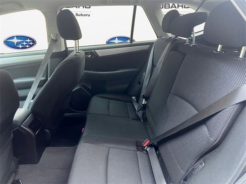 Used 2017 Subaru Outback 2.5i Premium image 10