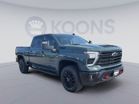 Used 2026 Chevrolet Silverado 2500 LT w/ Trail Boss Package AWD/4WD image 4