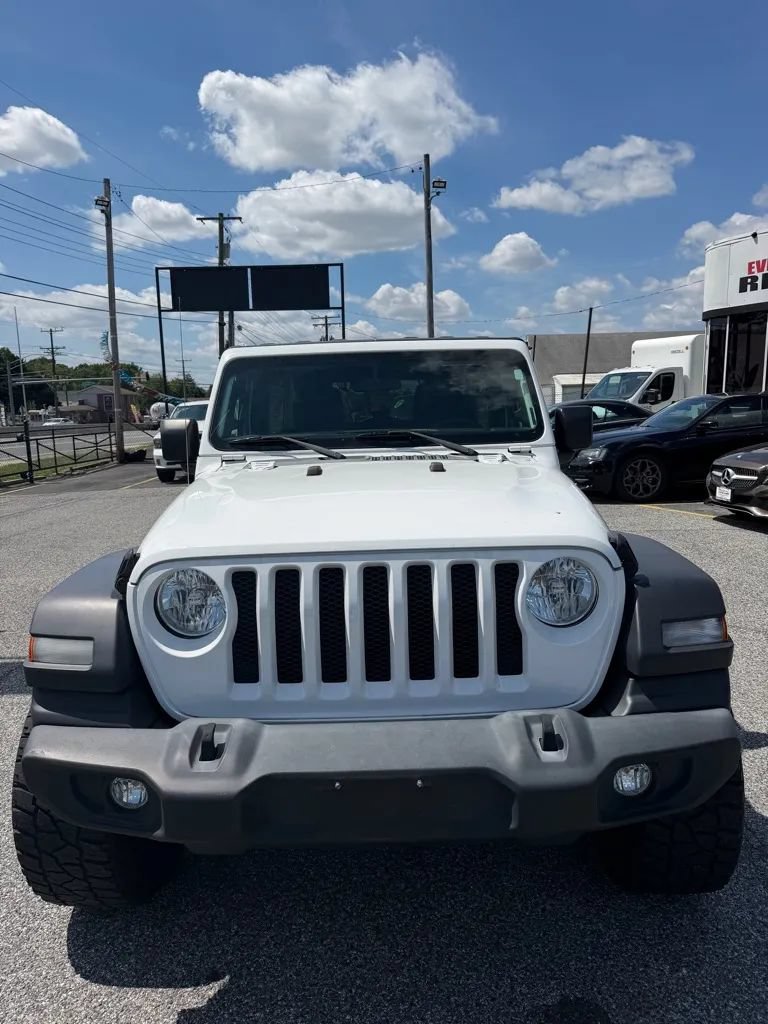 Used 2018 Jeep Wrangler Unlimited Sport S AWD/4WD image 9