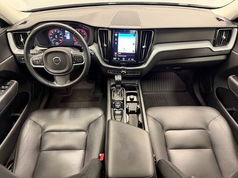 Used 2020 Volvo XC60 T5 Momentum AWD/4WD image 28