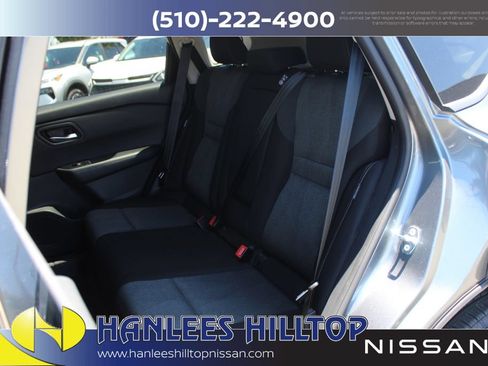 Used 2025 Nissan Rogue SV FWD image 16