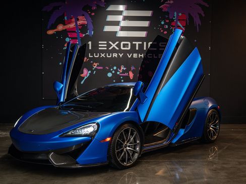 Used 2019 McLaren 570S Spider RWD image 1