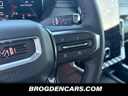 New 2026 GMC Acadia Elevation w/ Black Edition AWD/4WD image 5