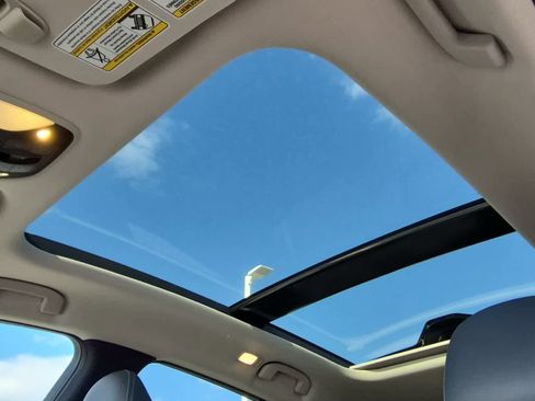 Used 2023 INFINITI QX50 Luxe image 12