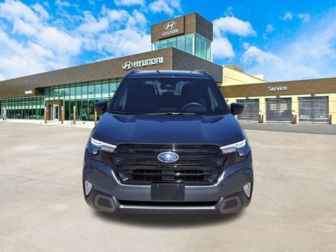 Used 2025 Subaru Forester Sport image 2