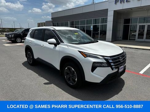 Used 2026 Nissan Rogue SV FWD image 3