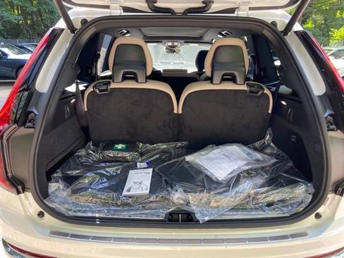 New 2026 Volvo XC90 T8 Plus w/ Protection Package Premier image 21