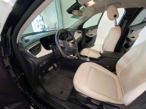 Used 2024 Buick Encore GX Sport Touring w/ Advanced Technology Package AWD/4WD image 27