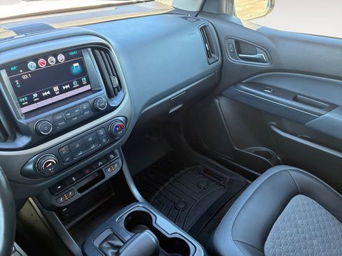 Used 2016 Chevrolet Colorado Z71 image 30