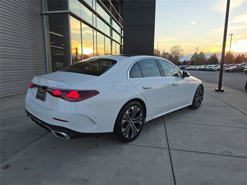 New 2026 Mercedes-Benz E 350 4MATIC Sedan image 3