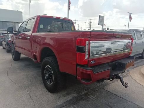 Used 2023 Ford F250 Platinum w/ Tremor Off-Road Package AWD/4WD image 3