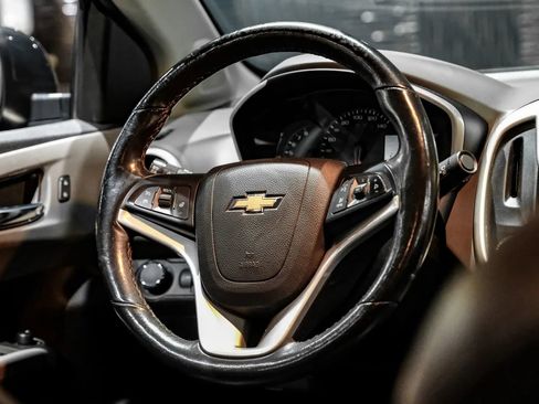 Used 2019 Chevrolet Sonic Premier FWD image 15