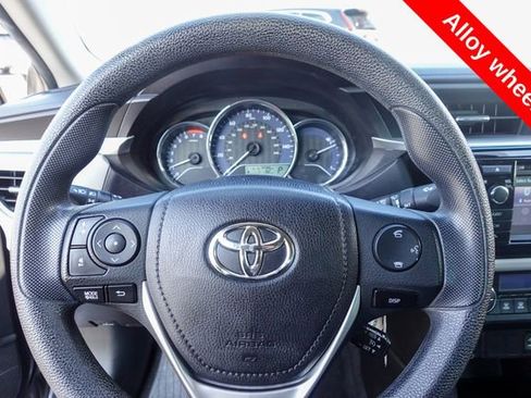 Used 2016 Toyota Corolla LE image 13
