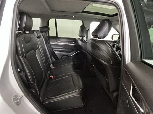Used 2023 Jeep Grand Cherokee 4WD 4xe image 29