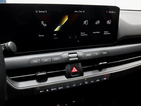 Used 2025 Kia K4 LXS image 31