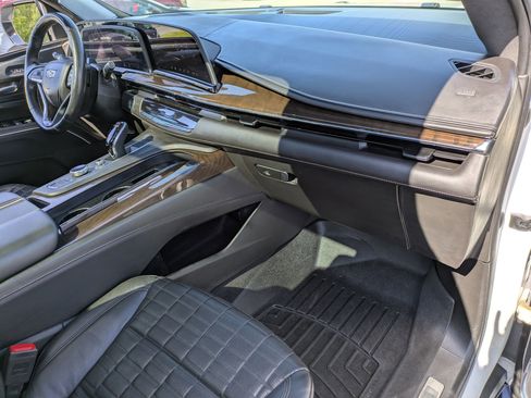 Used 2023 Cadillac Escalade Sport Platinum w/ LPO, ONYX Package AWD/4WD image 27