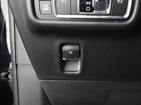 Used 2023 Lincoln Nautilus Reserve AWD/4WD image 43