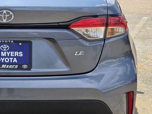 Used 2025 Toyota Corolla LE FWD image 9