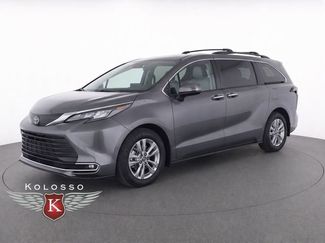 Used 2025 Toyota Sienna XLE w/ XLE Plus Package AWD/4WD video 1