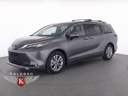 Used 2025 Toyota Sienna XLE w/ XLE Plus Package