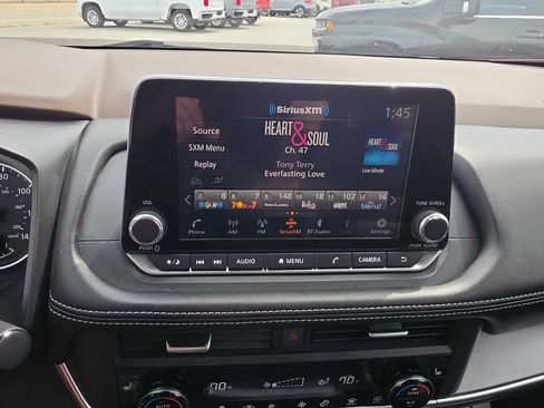 Used 2023 Nissan Rogue SV w/ SV Premium B Package AWD/4WD image 22