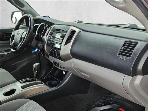 Used 2012 Toyota Tacoma PreRunner w/ SR5 Pkg RWD image 19