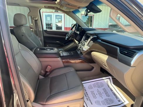 Used 2016 Chevrolet Tahoe LTZ AWD/4WD image 10