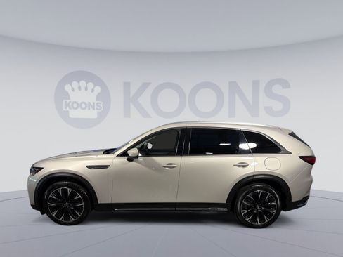 Used 2024 MAZDA CX-90 Plug-In Hybrid w/ Premium Pkg AWD/4WD image 2