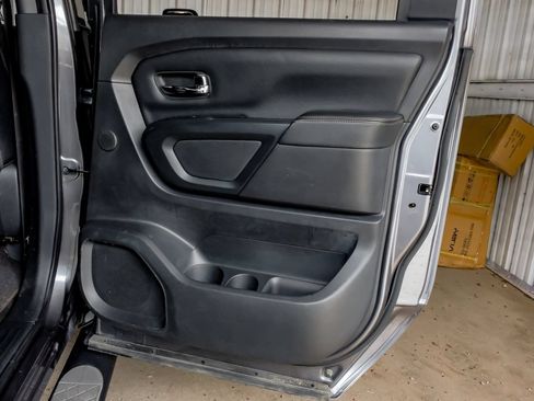 Used 2018 Nissan Titan SL w/ Midnight Edition AWD/4WD image 46