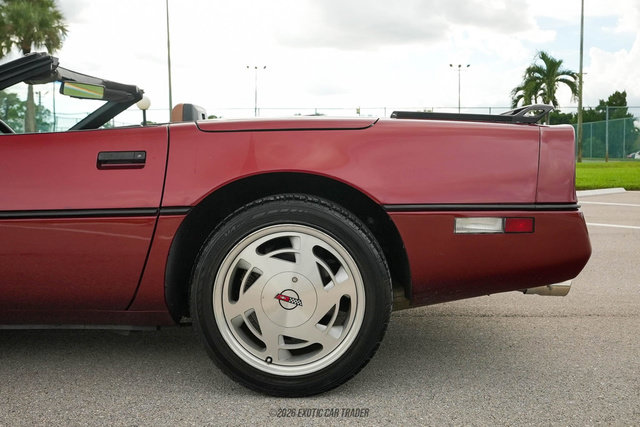 Used 1988 Chevrolet Corvette Convertible RWD image 5