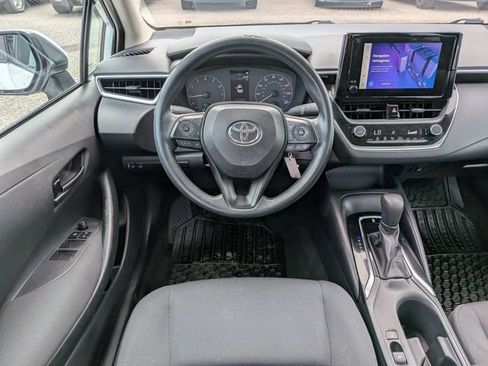 Used 2023 Toyota Corolla LE FWD image 15