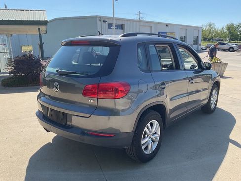 Used 2016 Volkswagen Tiguan S FWD image 9