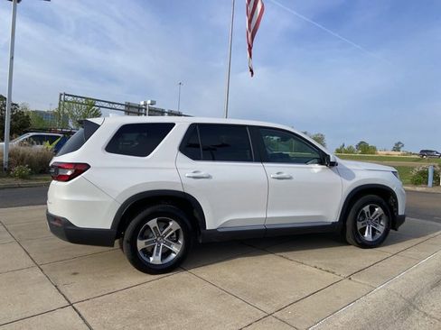 Used 2023 Honda Pilot EX-L image 12