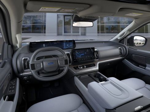New 2026 Ford Expedition Max Platinum w/ Platinum Ultimate Package image 9