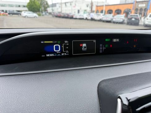 Used 2017 Toyota Prius Prime Plus FWD image 23