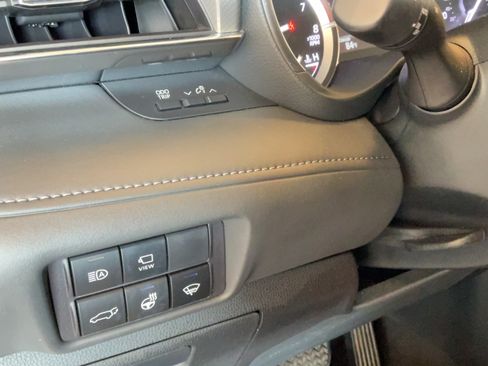Used 2022 Toyota Highlander Platinum FWD image 18