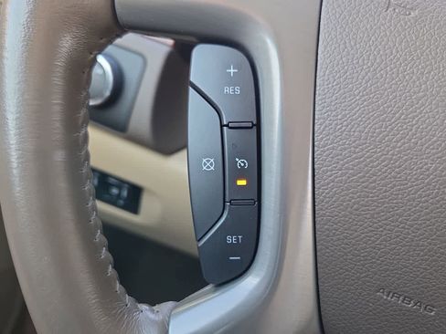 Used 2013 Chevrolet Silverado 1500 LTZ w/ LTZ White Diamond Edition AWD/4WD image 23