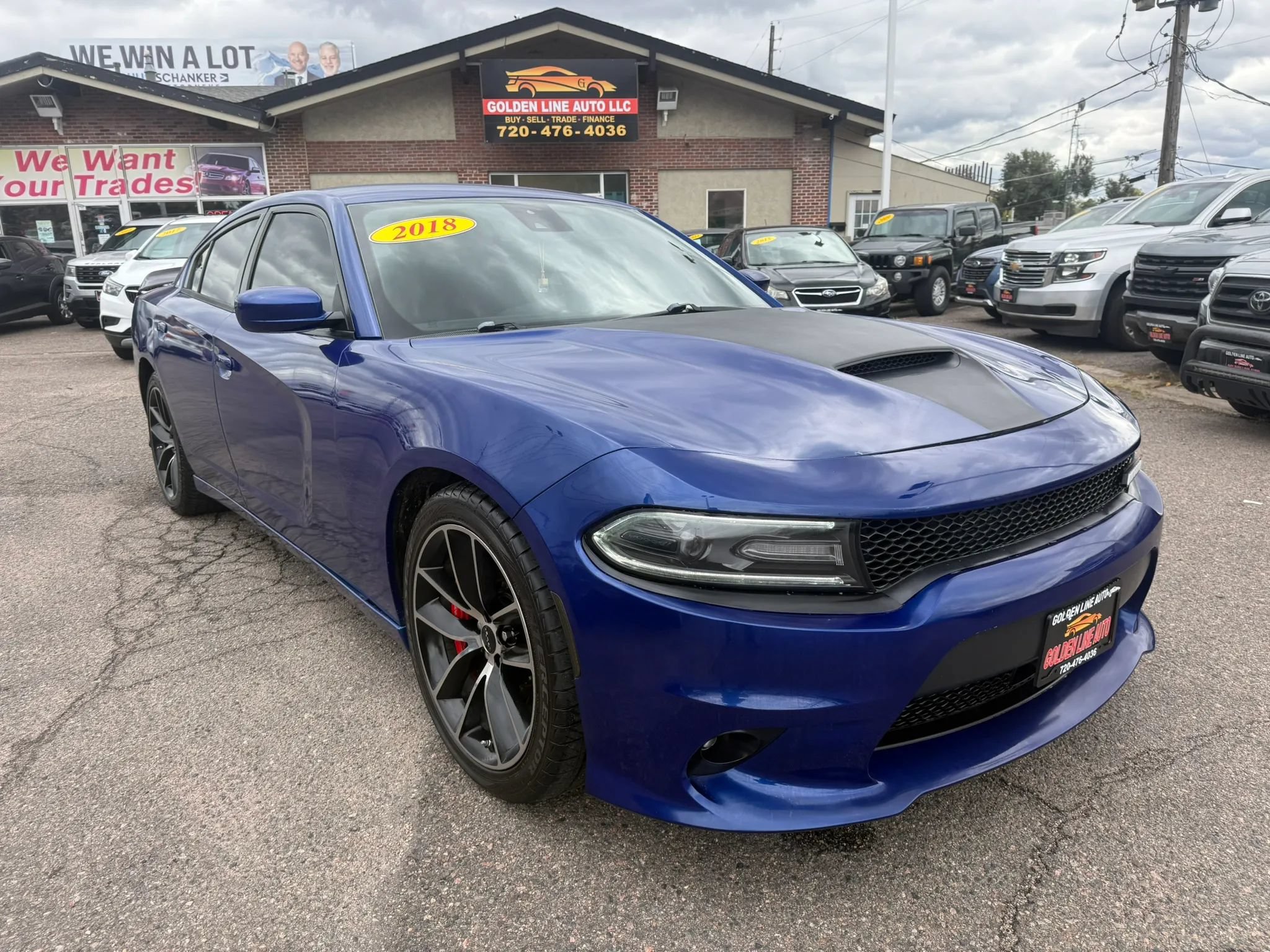 Used 2018 Dodge Charger R/T RWD image 2