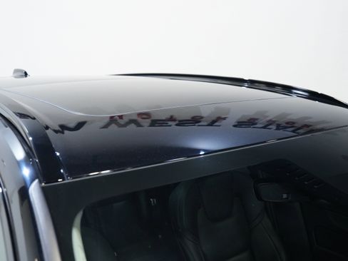 Used 2024 Volvo XC60 B5 Ultimate w/ Protection Package Premier image 13