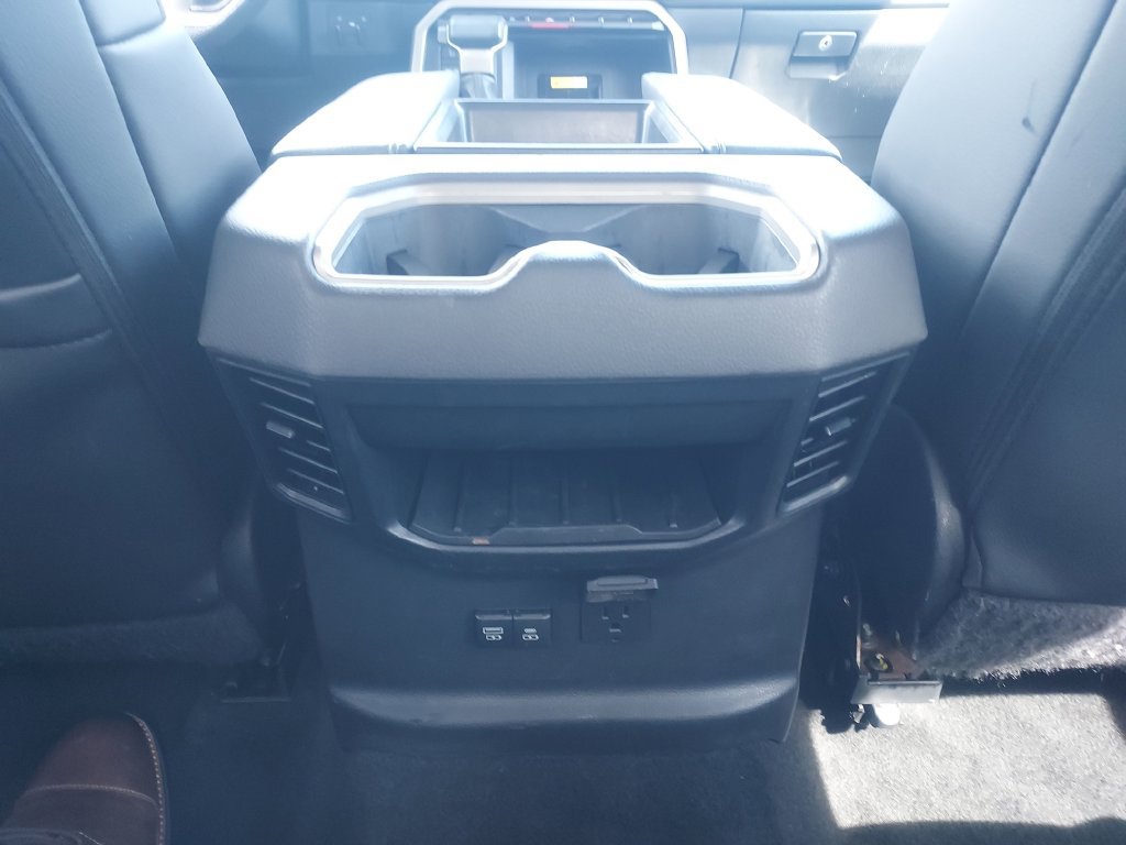 Used 2022 Toyota Tundra Limited AWD/4WD image 11