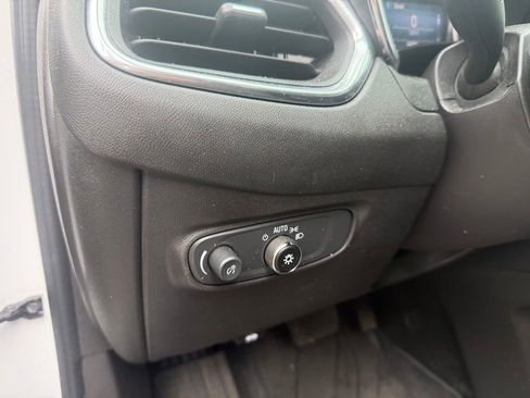 Used 2024 Chevrolet Equinox LT w/ LPO, Floor Liner Package FWD image 19