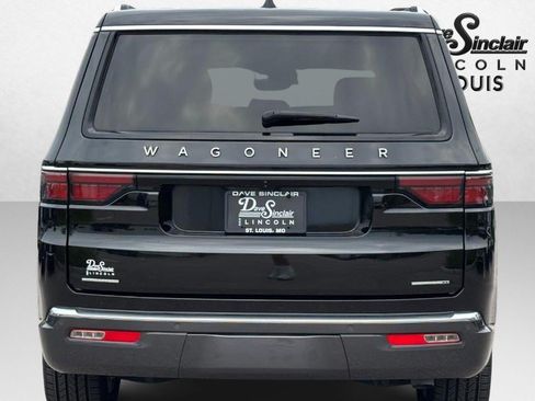 Used 2022 Jeep Wagoneer Series II w/ Flexible Seating Group AWD/4WD image 4