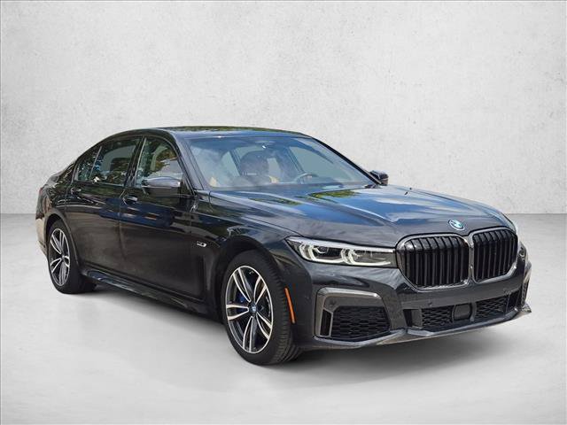 Used 2022 BMW 745e xDrive w/ M Sport Package AWD/4WD image 3