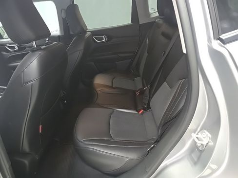 Used 2022 Jeep Compass Trailhawk image 12